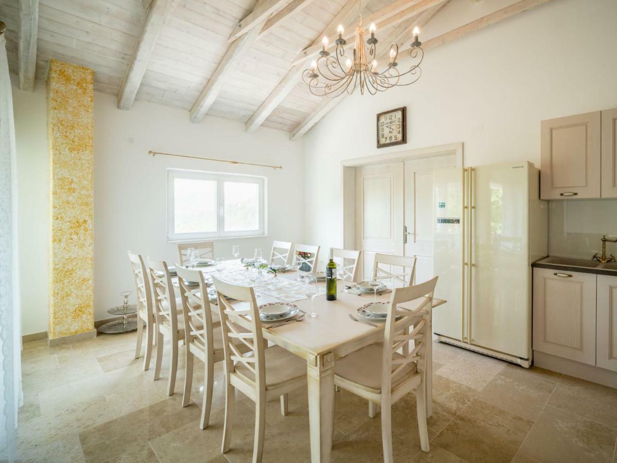 בוזט Holiday Home Lapis By Interhome מראה חיצוני תמונה